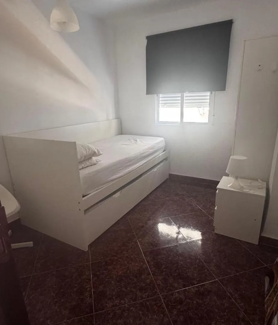 Apartmán Acogedor Piso De 4 Dormitorios Màlaga