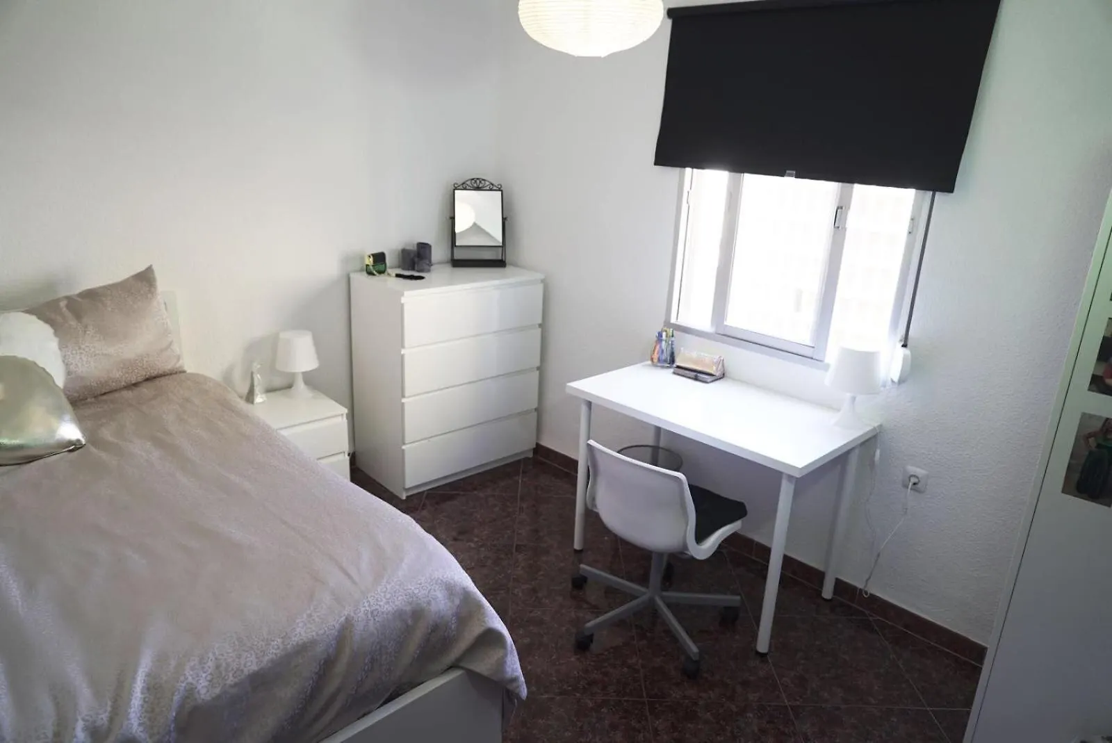 Acogedor Piso De 4 Dormitorios Màlaga